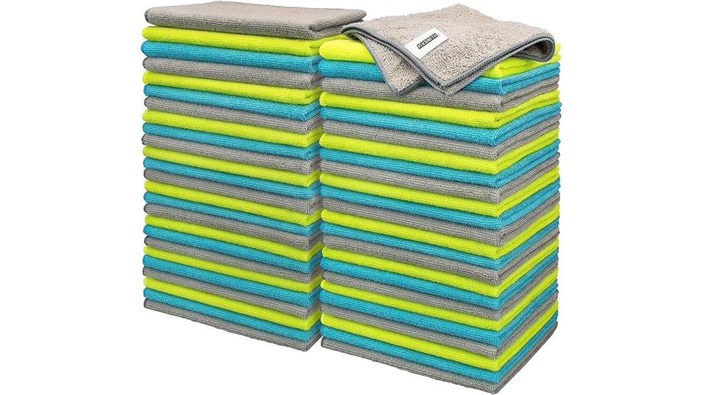 bulk pack of cleaning cloths